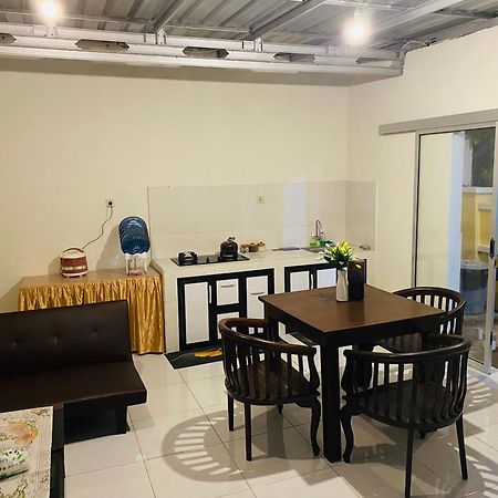 Robiu Bed & Breakfast Banyuwangi  Exterior foto
